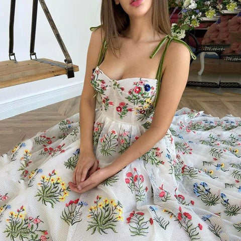 2023 New Dress Bohemian Retro Pattern Colorful Embroidered Sexy Loose Long Dress