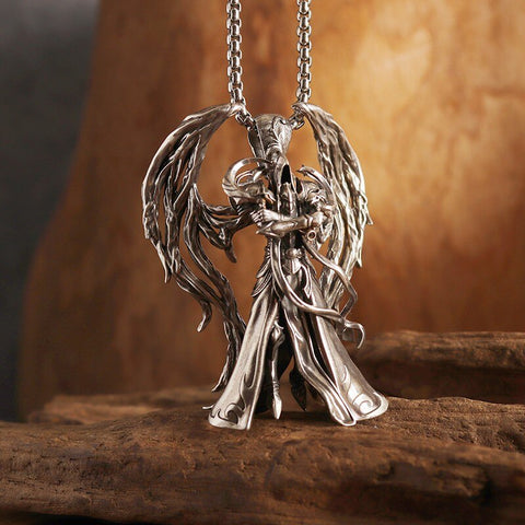 Classic Mythical Character Scarlet Wings Holy Sword Archangel Michael Pendant Necklace for Men Ladies Daily Cycling Wear Jewelry
