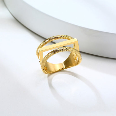 Stainless Steel Modern Wrapped Wide Ring Geometric Finger Declaration Ring Party Layered Fashion Women's Jewelry Gift Wholesale